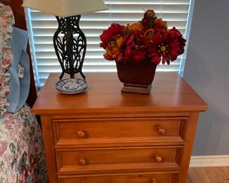 Nightstand 