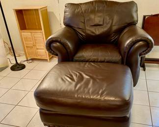 great TV chair with ottoman, rich brown color 