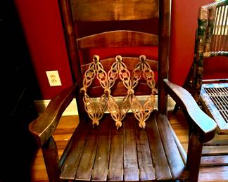 Antique wooden Rocking Chair 