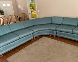 Beautiful ocean color couch ( 3 piece)  light  & easy to move