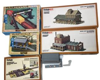 Plasticville Tyco Model Train Accessories