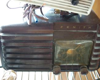 Vintage Zenith radio