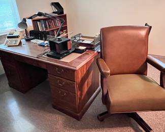 O’Sullivan Office Desk and Office Chair