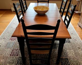 Dining Room Table, 6 chairs includes leaf insert 