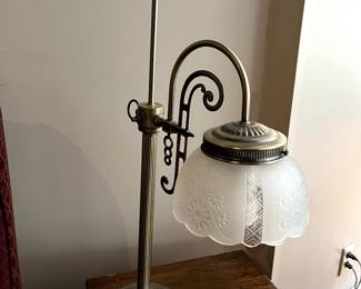 Lamp with glass shade 