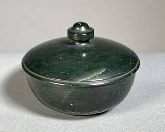 CHINESE SPINACH JADE COVERED BOWL | Chinese spinach jade covered cup / bowl with a confirming lid
h. 2.75 x dia. 3.75 in. (approx.)
