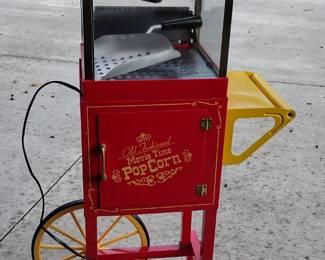 Popcorn machine