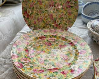 Vintage chintz dessert plates 