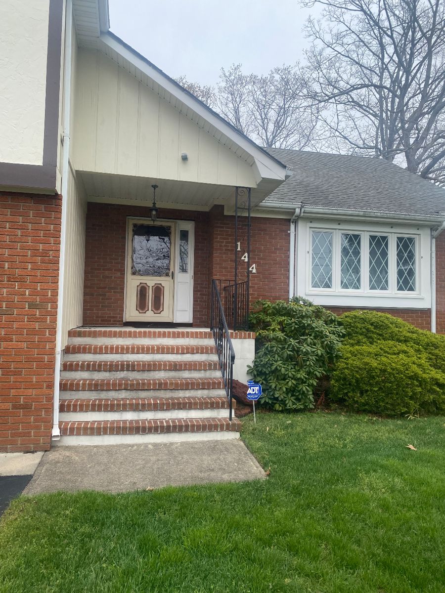 McKenzie Estate Sales & Auctions Toms River NJ starts on 4/26/2024