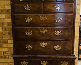 Vintage Antique 7 Drawer Queen Ann Highboy Dresser.