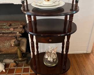 Vintage Wooden Side Table Telephone