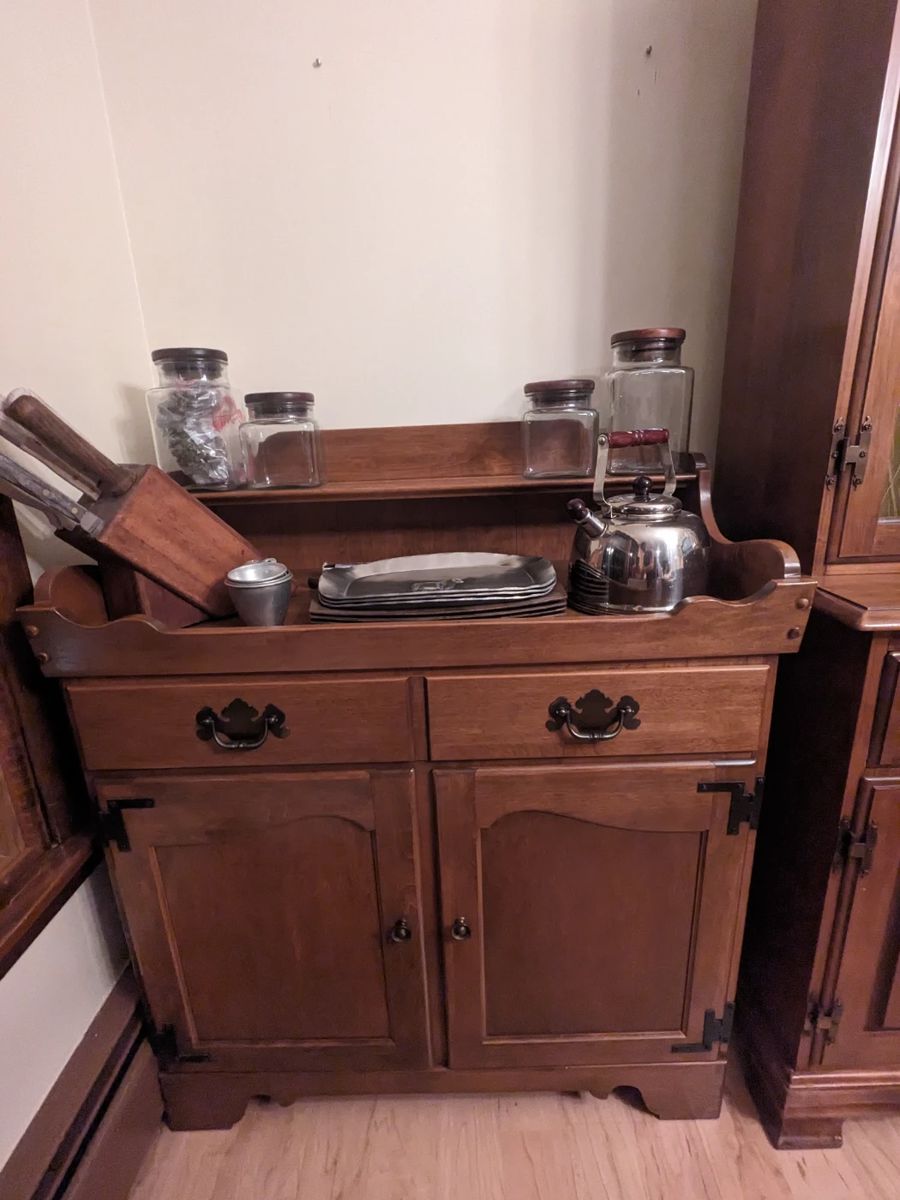 SUNDAY DOLLAR DAY! ! Amherst Living Estate Sale starts on 4/25/2024