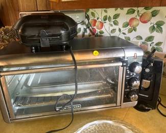 BLACK AND DECKER TOASTER OVEN , LEAN MEAN GRILLING MACHINE , AND CAN OPENER