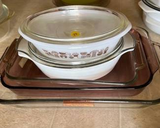 VARIOUS BAKING PANS AND DISHES