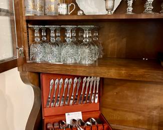 Set of Oneida stainless flatware, vintage stemmed glassware and tumblers