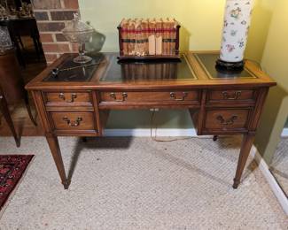 Sligh-Lowery Desk