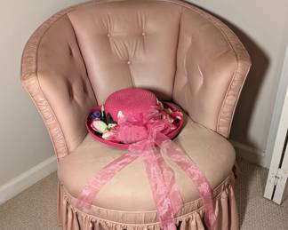 Pink boudoir chair