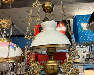 Love this Victorian Light Pendant. 