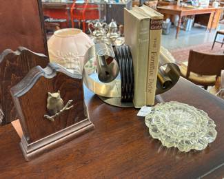 Unique bookends.  Owl on wood, Mid Century Modern.  Glass set of vintage ash trays