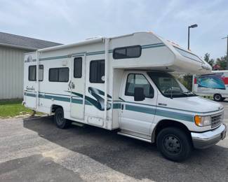 Motorhome - Only 64,000 Miles