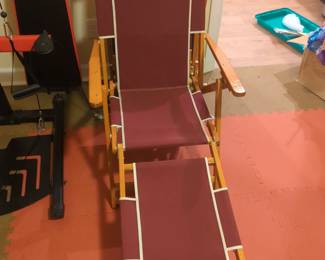 Matching pair of chairs