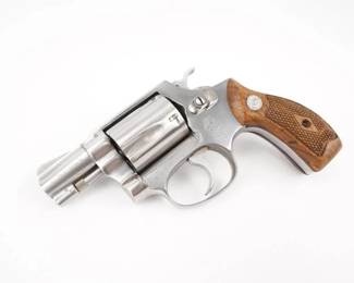 Make: SMITH & WESSON
Model: 60
Caliber: .38 SPL
Action: DA
Barrel: 1.75
Bore: Shiny
Serial # 515385
Condition: Excellent
The Smith & Wesson Model 60 revolver is a 5-shot revolver that is chambered in either .38 Special or .357 Magnum calibers. It was the first revolver produced from stainless steel. Chambered in 38 SPL and features a 1.75 inch barrel. This revolver is in excellent condition showing normal signs of use and wear. 