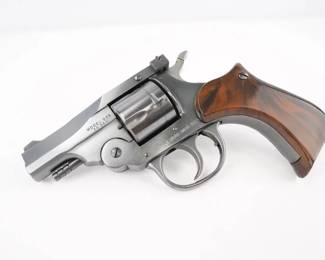 Make: H&R INC
Model: 925
Caliber: 38 S&W
Action: DA
Barrel: 2.5
Bore: Shiny
Serial # AJ81673
Condition: Excellent
This H&R Co. Model 925 "Defender" break-top is in Excellent Condition! A double action, break-top design, she is chambered for the .38 S&W cartridge, wears a 2.5" barrel, and has a windage adjustable rear sight. All matching numbers on the frame, barrel, cylinder, ejector and latch. Shows normal signs of use and wear.