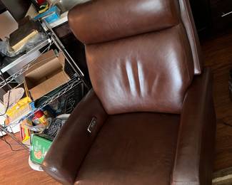 Leather recliner with charging port