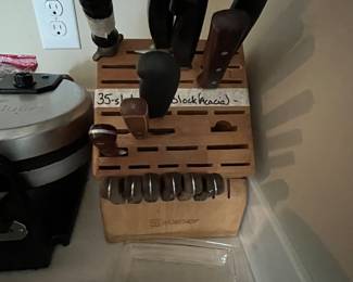 Wusthof knife block with 35 slots