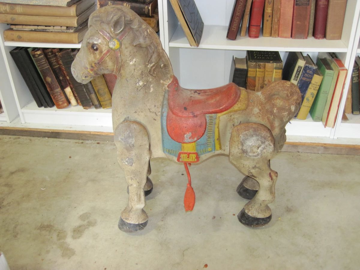 Vintage 1940's Mobo metal riding horse
