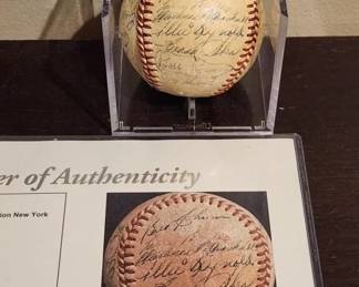 1949 YANKEES WORLD SERIES CHAMPS TEAM SIGNED BALL