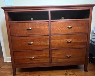 Kincaid six – drawer lowboy
