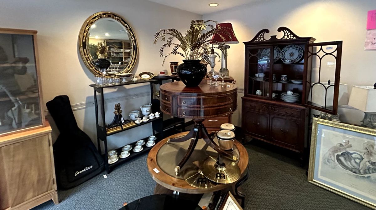 Beehive Sale (QBO) in Corvallis, OR starts on 4/26/2024