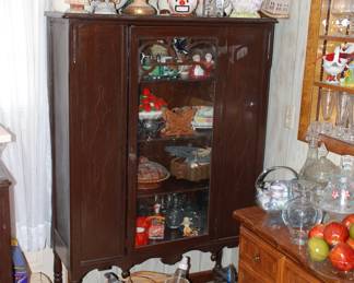 China Cabinet from the 1930s