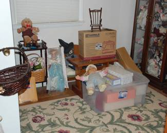Child's Desk, Sewing Machine and dolls
