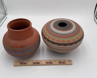 Indian Navajo Pottery