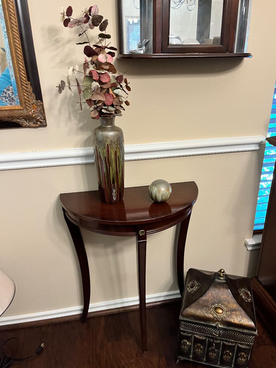 Devlin Estate Sales Presents a Truly Terrific... starts on 4/27/2024