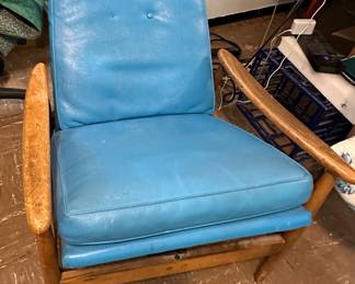Mid-century chair-needs repair