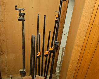 $6 ea Pipe & bar clamps
