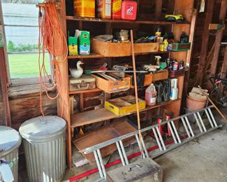 $10 Aluminum Extension ladder. SOLD- Coke box