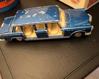 Vintage Dinky Toy car