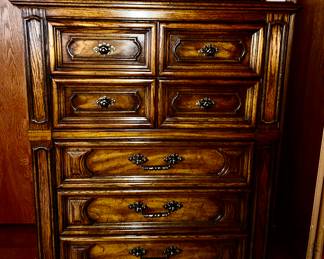 DRESSER AND CHEST OF DRAWERS