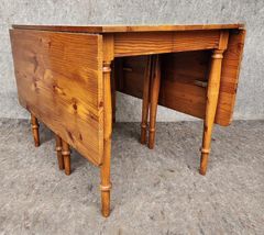Vintage Woodward & Lothrop Pine Drop Leaf Dining Table with Warm Patina

