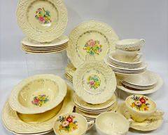 VINTAGE CROWN DUCAL FlORENTINE MADE IN ENGLAND A-2924 SET OF PLATES BOWLS AND SAUCERS