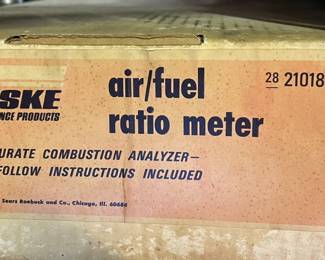 Penske air/fuel ratio meter.
