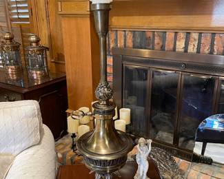 Pair of Vintage Stiffel Hollywood Regency Lamps