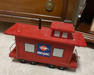 Mo-pac Wooden Caboose 
