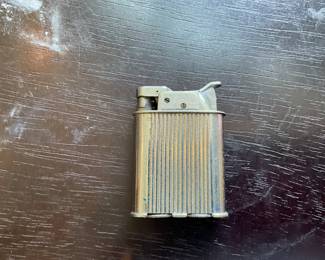 Vintage Evans Art Deco Silver Tone Trig-A-Lite Lighter. RARE