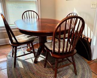 Kitchen table with 4 chairs