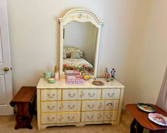 Vintage French Provincial bedroom set